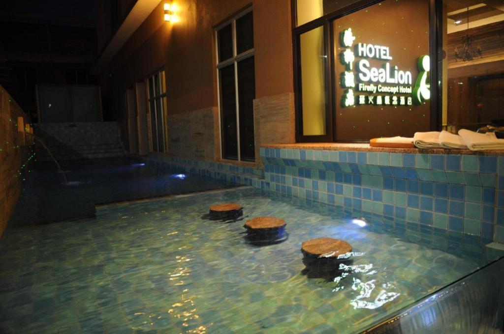 Sea Lion Firefly Concept Hotel Kuala Selangor Kültér fotó